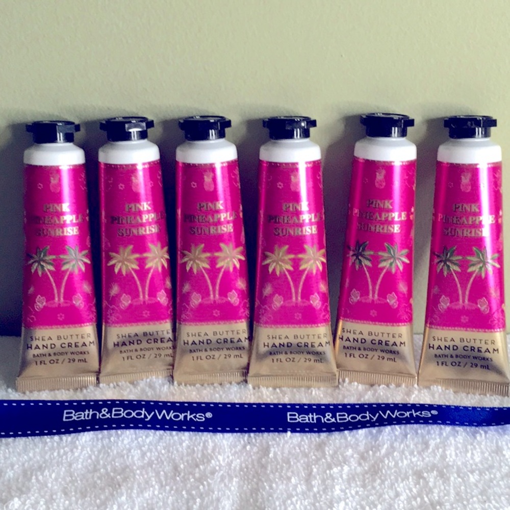 🌟NEW🌟 Bath & Body Works Pink Pineapple Sunrise 5 pc mini hand cream set